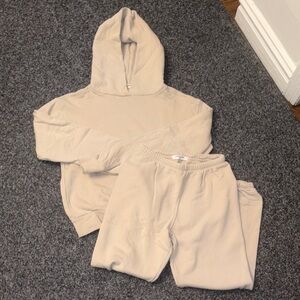 Perfectwhitetee 2PCS. Set - Stevie sweatpants and heart hoodie